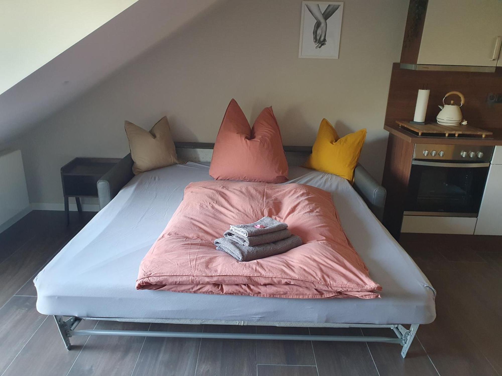 Neumuehler Hof- Ferienwohnung "Benjamin" Mit Grosser Privater Dachterasse Und Guter Anbindung In Die City Schwerin  Esterno foto