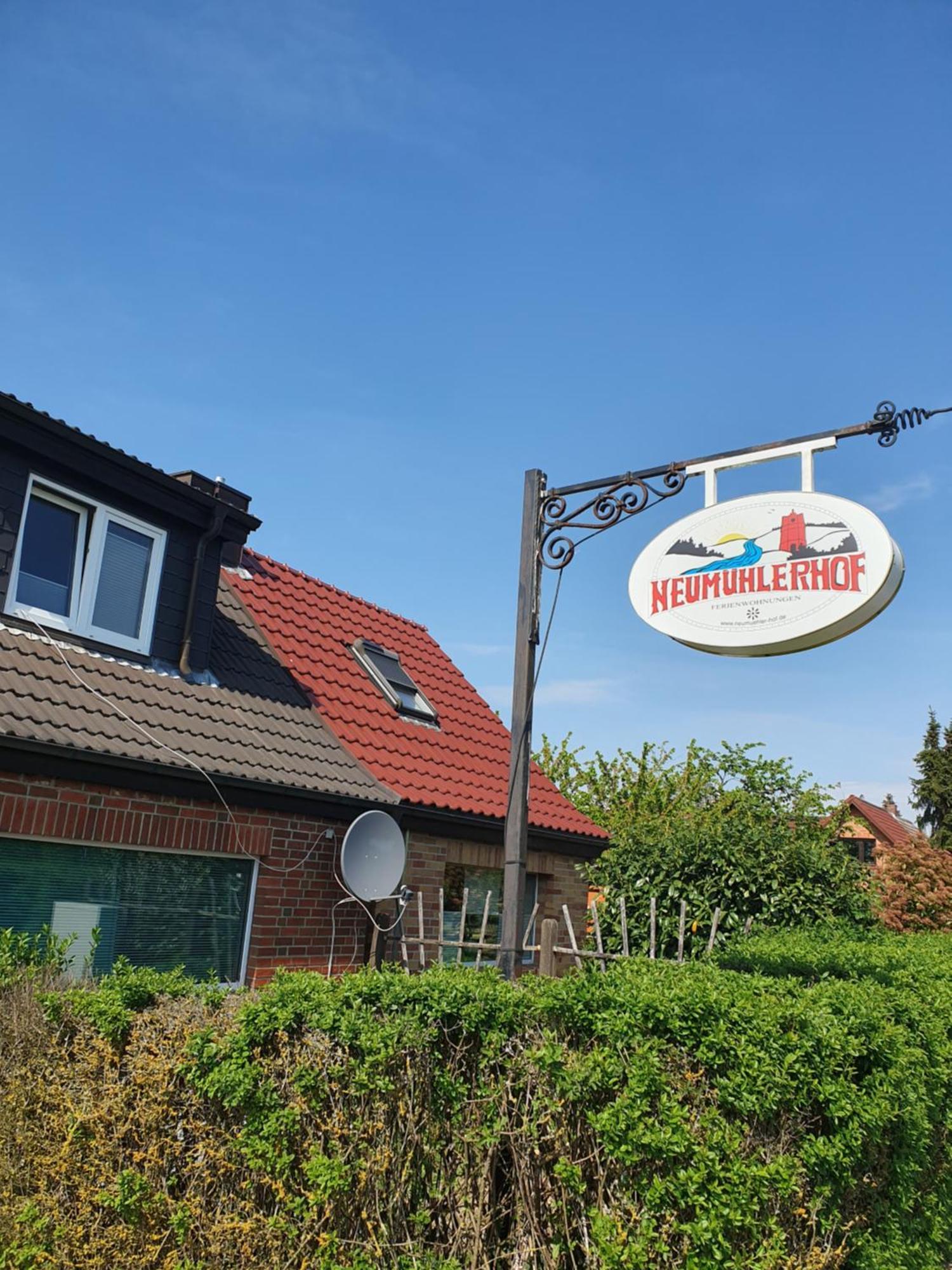 Neumuehler Hof- Ferienwohnung "Benjamin" Mit Grosser Privater Dachterasse Und Guter Anbindung In Die City Schwerin  Esterno foto
